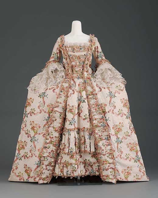 Woman's dress Frenchabout 1770 Object Place: France