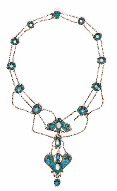 AN AGNES POOL ARTS & CRAFTS ENAMEL AND OPAL NECKLACE CIRCA 1902-1905