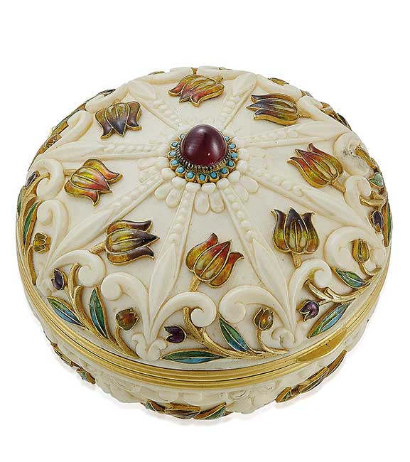 A LATE 19TH CENTURY IVORY, ENAMEL AND GOLD POWDER CASE, BY BOUCHERON
